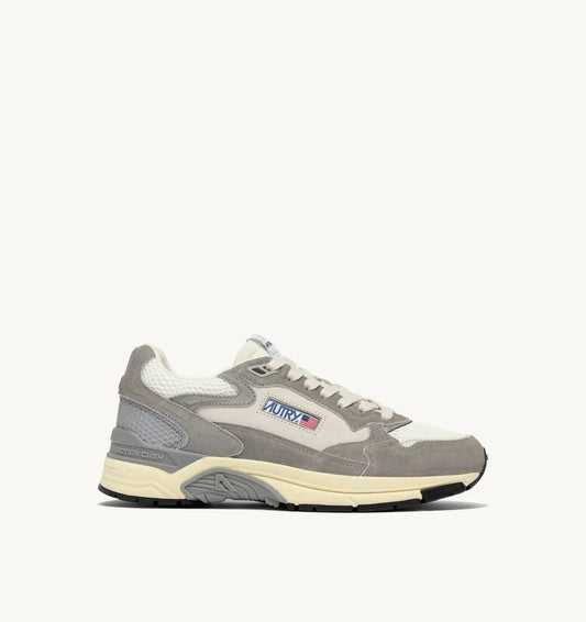BASKETS HYPERWAY EN MESH ET DAIM BLANC ET PLUMBLEO