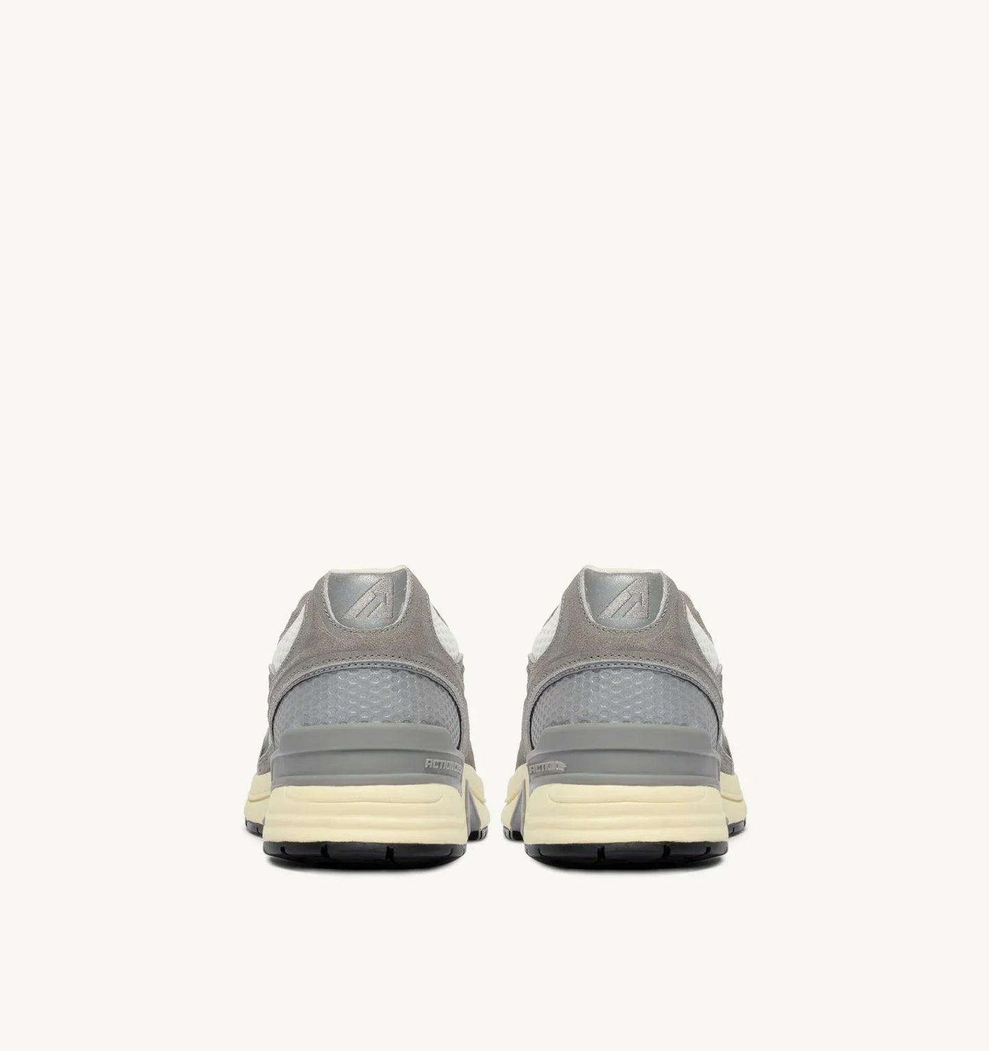 BASKETS HYPERWAY EN MESH ET DAIM BLANC ET PLUMBLEO