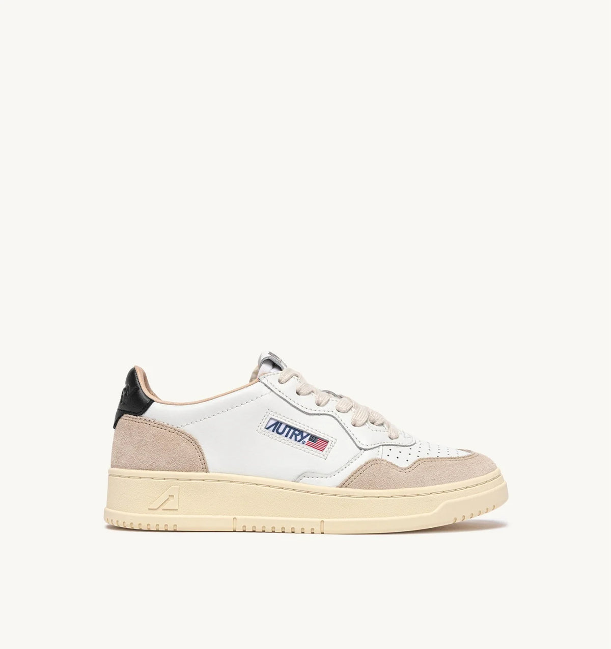 BASKETS MEDALIST LOW EN CUIR BLANC ET NOIR ET DAIM BEIGE