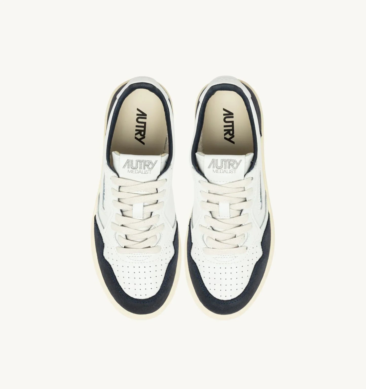 BASKETS MEDALIST LOW EN CUIR BLANC ET DAIM OCEAN