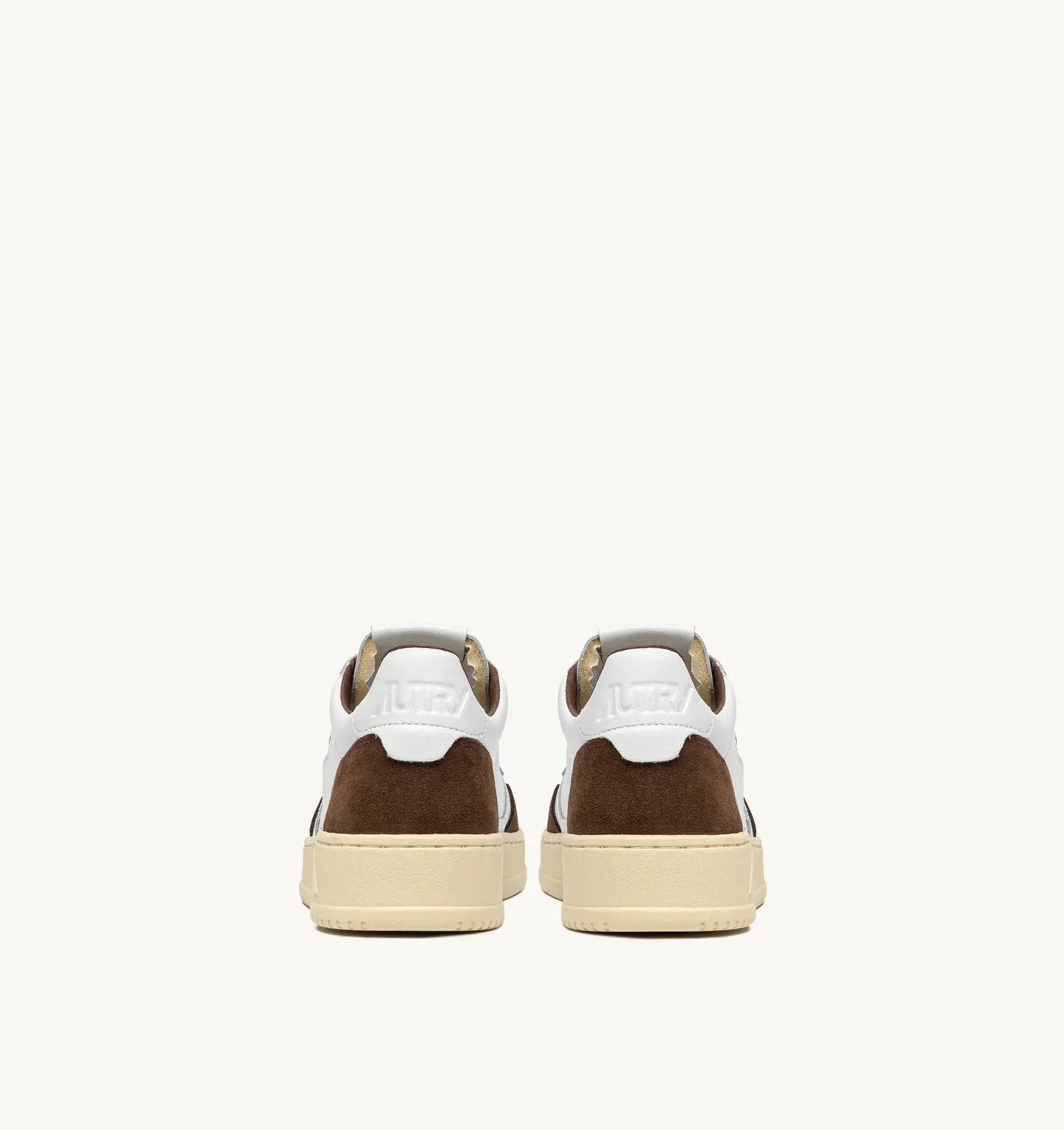 BASKETS MEDALIST LOW EN CUIR BLANC ET DAIM TUNDRA