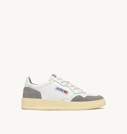 BASKETS MEDALIST LOW EN CUIR BLANC ET DAIM VAPOR